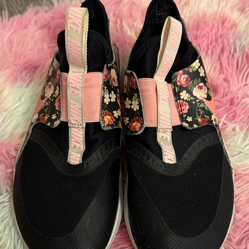 Nike Kids Black and Pink Floral Sneakers